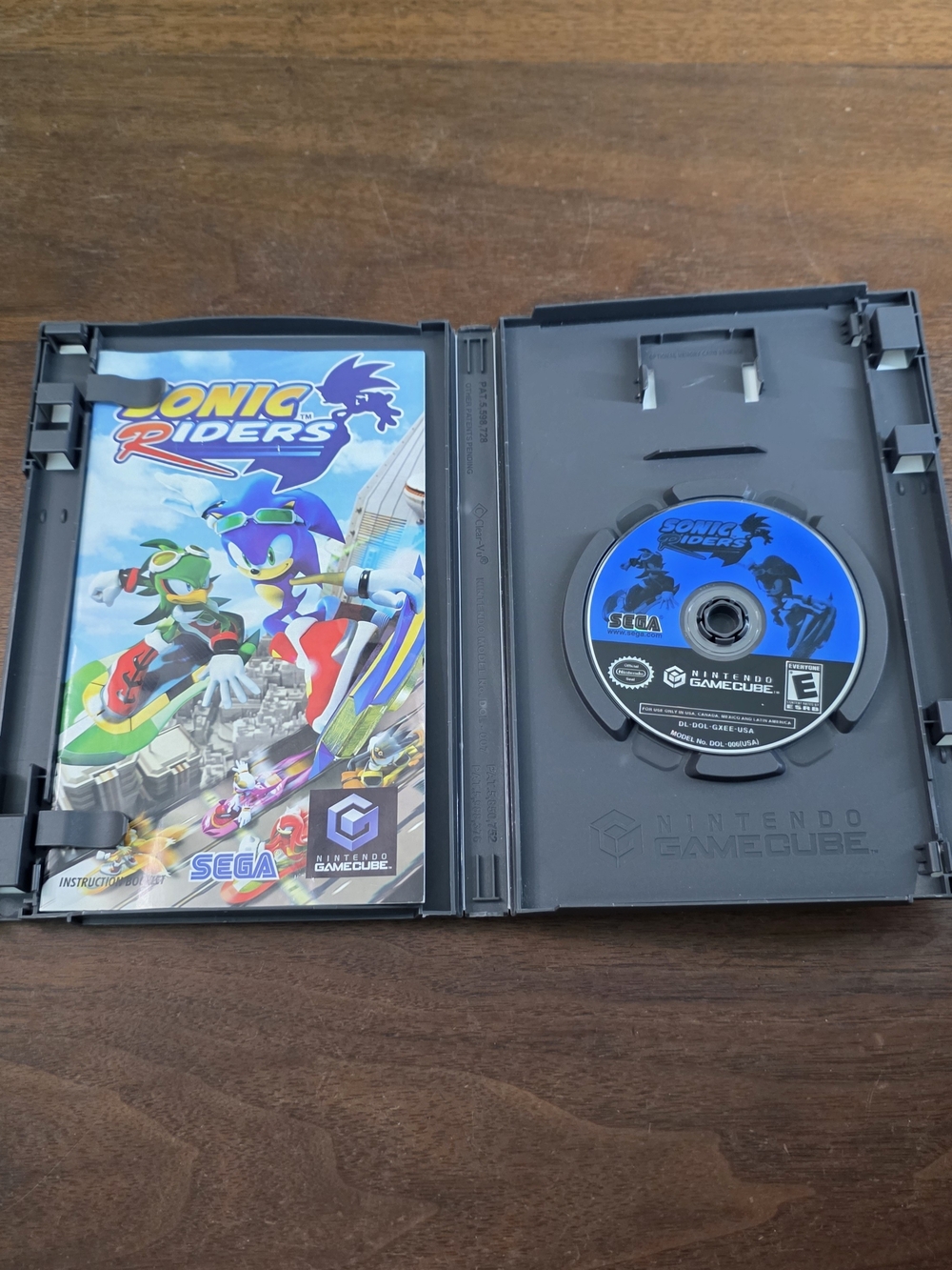 🔥 Nintendo Gamecube Sonic Riders Game Cib - Picture 2 of 4